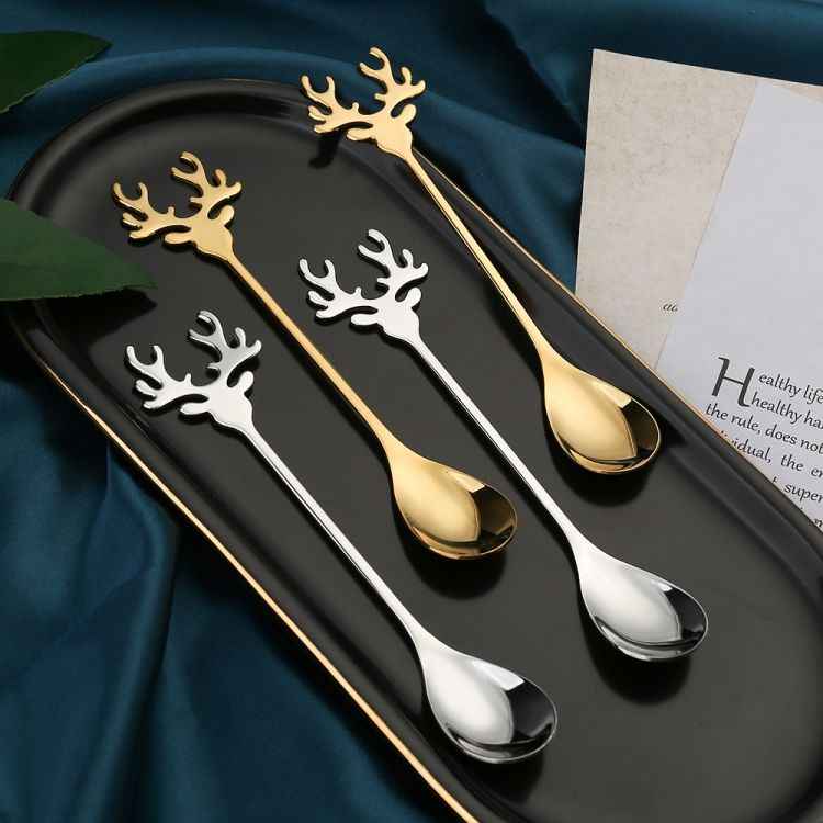 4pcs Pack Christmas Deer Stirring Spoon Coffee Dessert Scoop