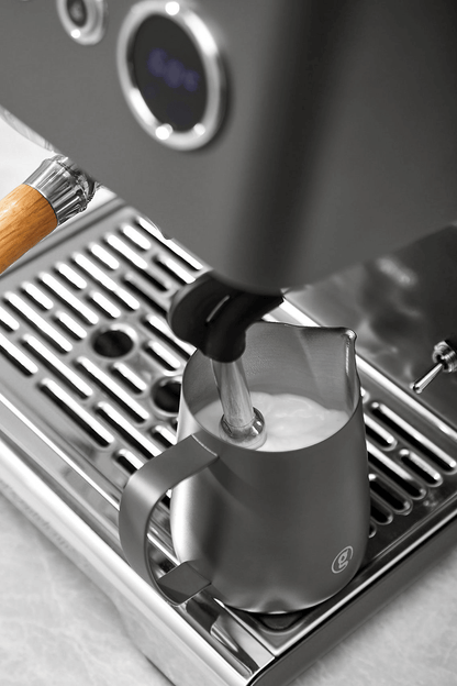 PSG3028A American-style espresso machine, semi-automatic coffee maker with 1450W power and 15Bar espresso extraction. Features ULKA high-pressure pump, 1.7L water tank, ivory white finish, steam mil