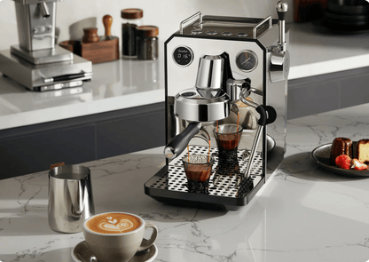 PSG3006W  American-style espresso machine, semi-automatic coffee maker with 1450W power output and 15Bar espresso extraction capacity. Features ULKA high-pressure pump, 1.7L water tank, steam milk fro